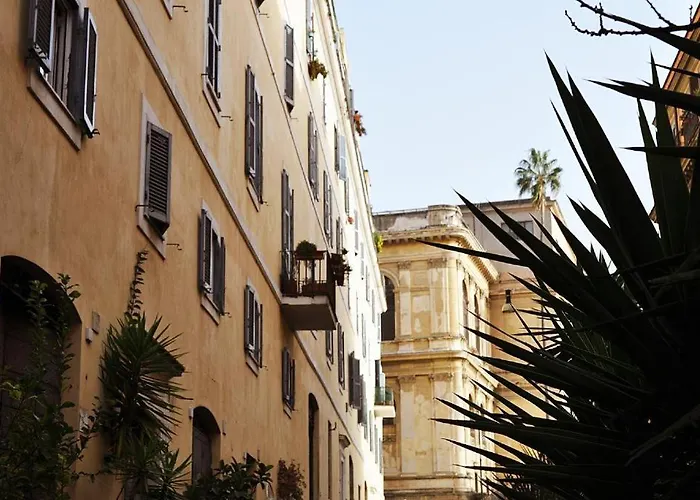 Colosseo Flats And Penthouse Apartment Rome
