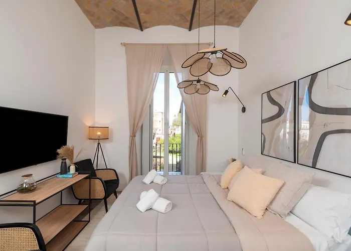 Colosseo Flats And Penthouse Apartment