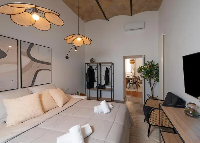 Colosseo Flats And Penthouse *