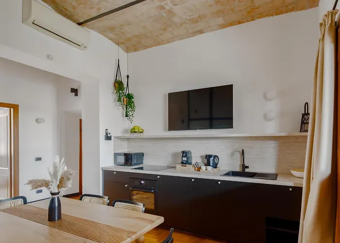 Colosseo Flats And Penthouse Rome
