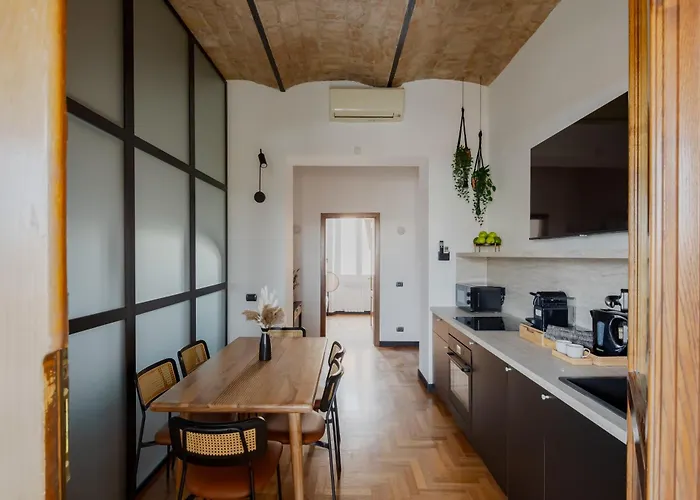 Colosseo Flats And Penthouse Apartment Rome