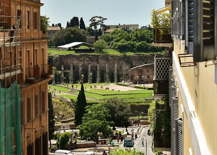 Colosseo Flats And Penthouse *